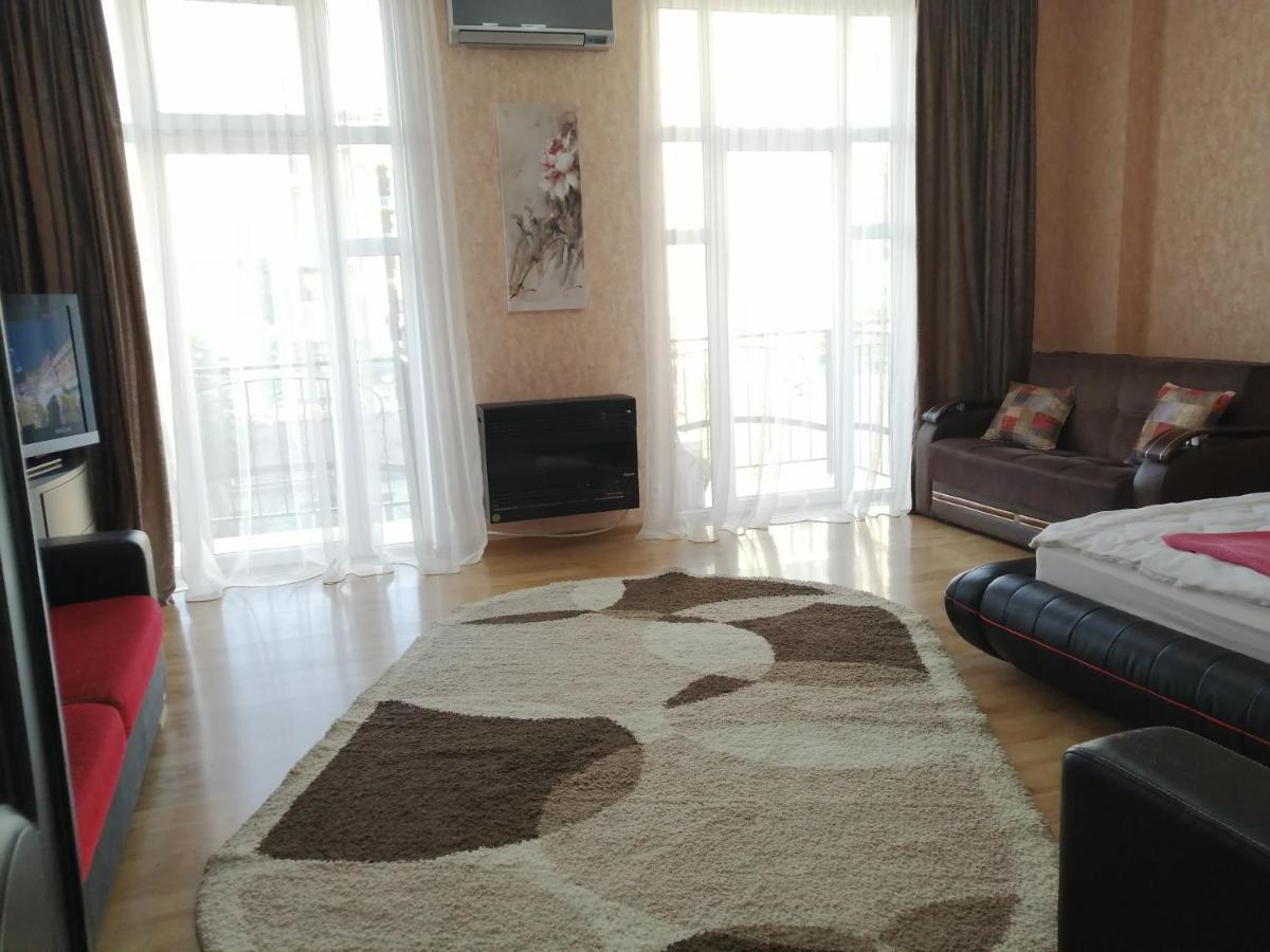 Apartments In The Historical Center Of Batumi, Near The Seaside Park Dış mekan fotoğraf